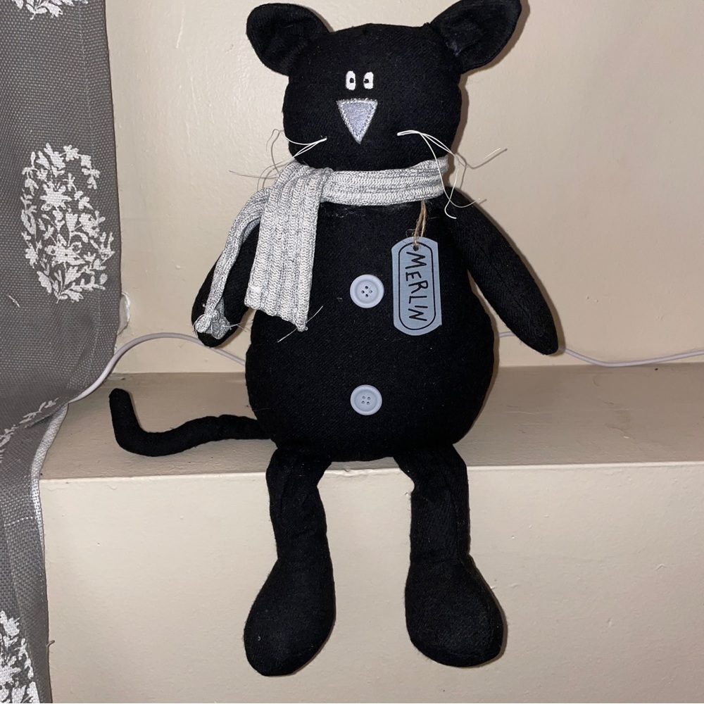 Merlin Primitive Shelf Sitter Black Cat 🐈‍⬛